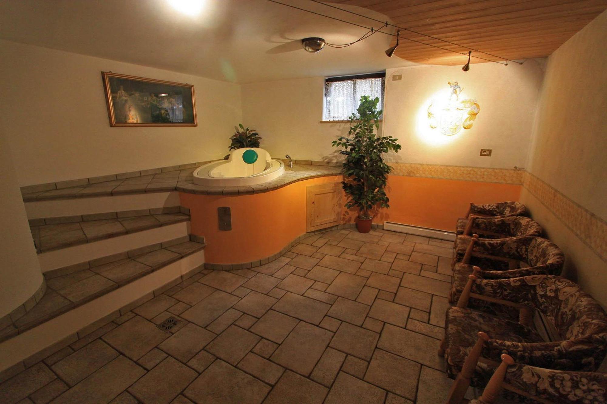 Hotel San Giovanni Vigo di Fassa Eksteriør billede