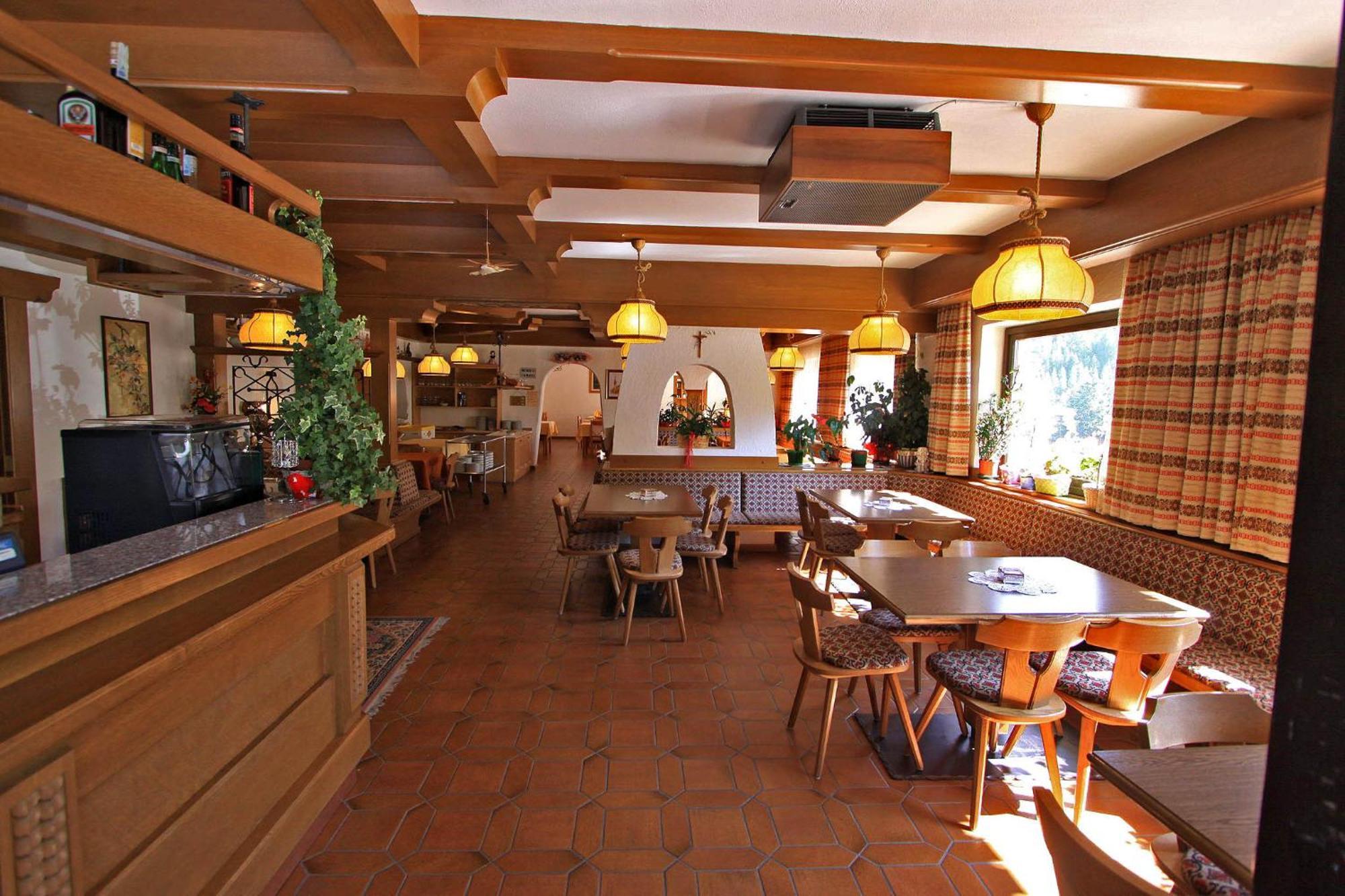 Hotel San Giovanni Vigo di Fassa Eksteriør billede
