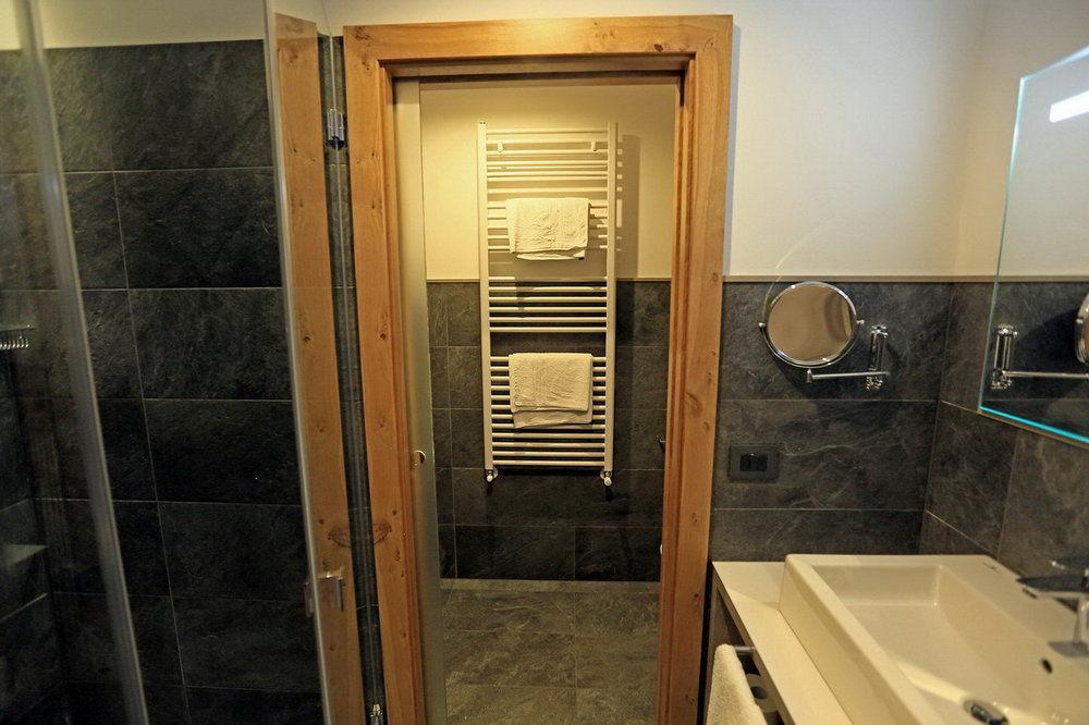 Hotel San Giovanni Vigo di Fassa Eksteriør billede