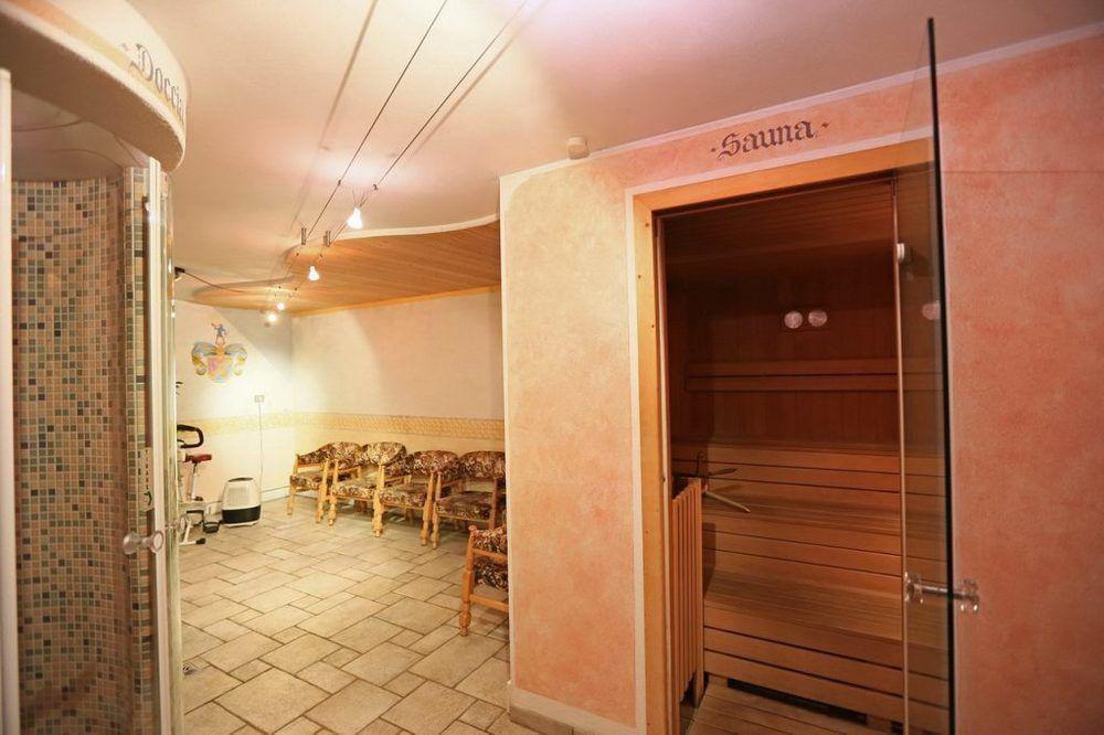 Hotel San Giovanni Vigo di Fassa Eksteriør billede