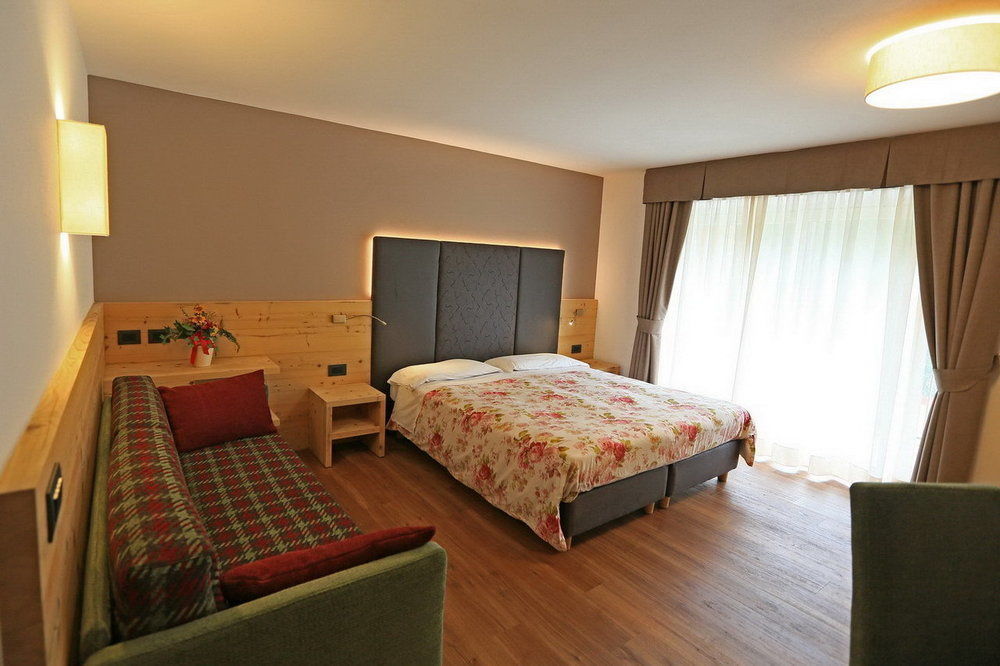 Hotel San Giovanni Vigo di Fassa Eksteriør billede
