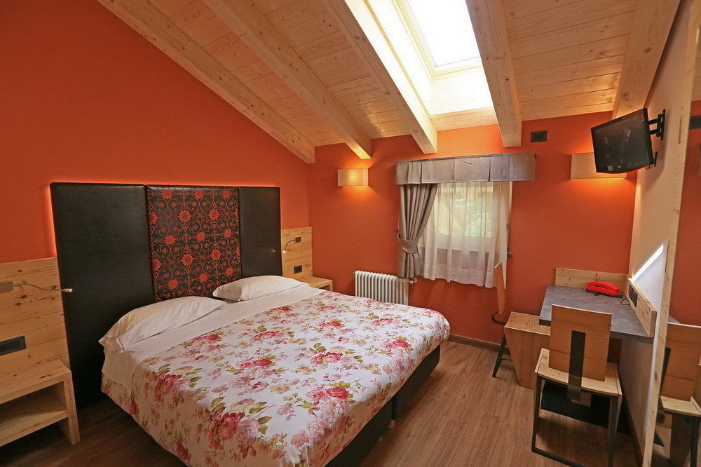 Hotel San Giovanni Vigo di Fassa Eksteriør billede