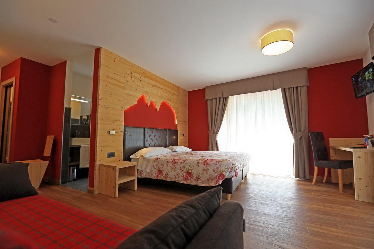 Hotel San Giovanni Vigo di Fassa Eksteriør billede