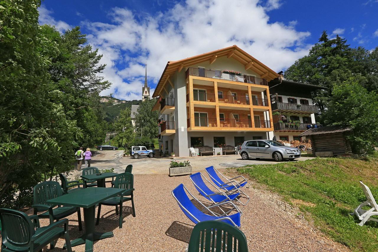 Hotel San Giovanni Vigo di Fassa Eksteriør billede